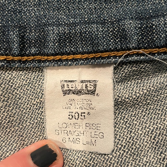 Levi’s mom jeans - Picture 3 of 3